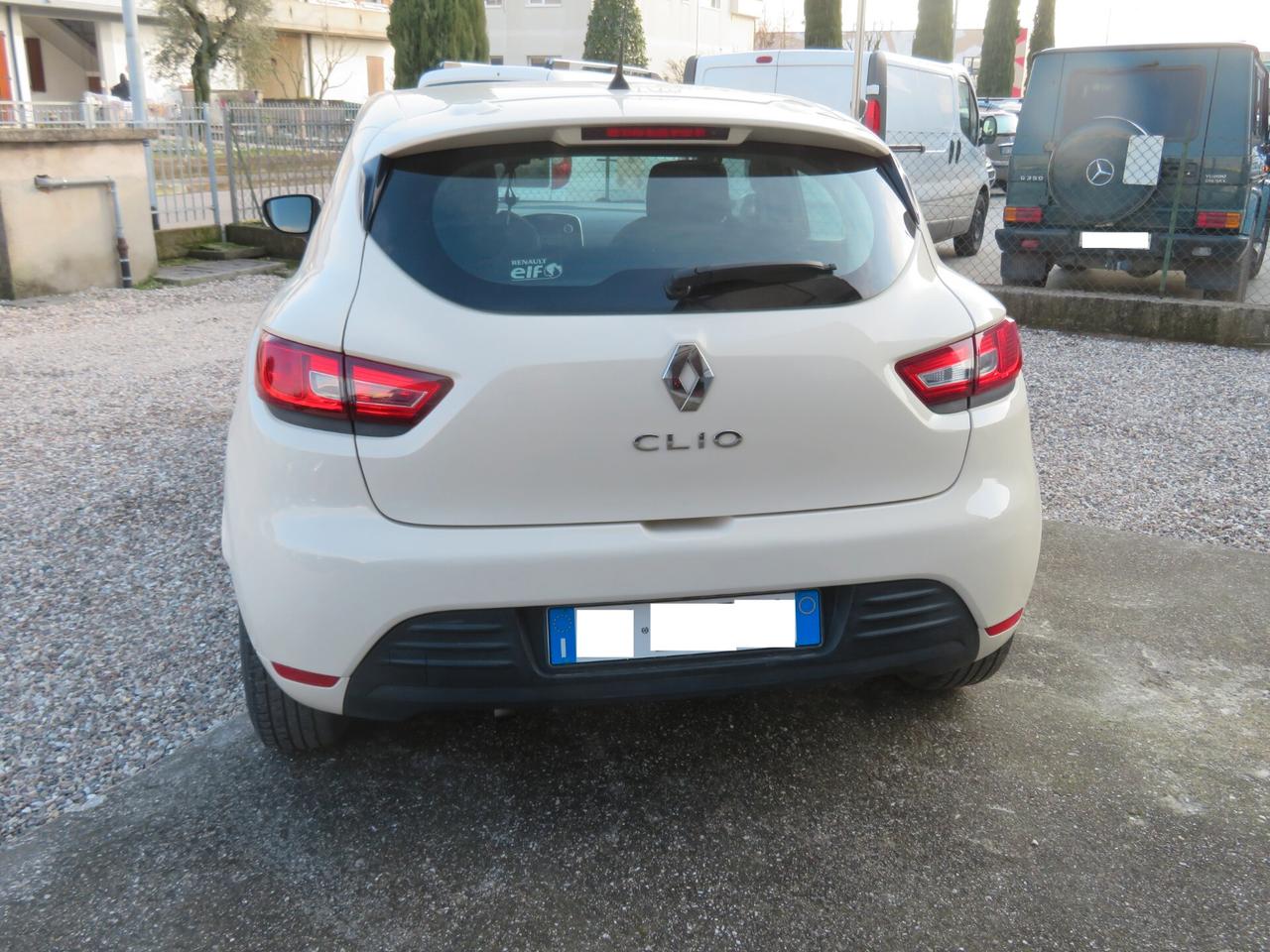 Renault Clio 1.2 75CV 5 porte Zen