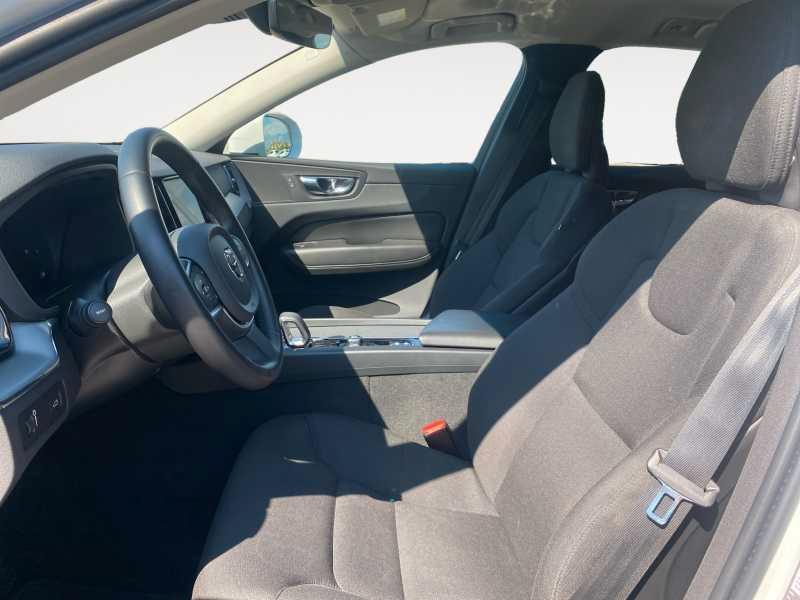 Volvo XC60 N1 2.0 B4 d MoMenT. AwD AuTo