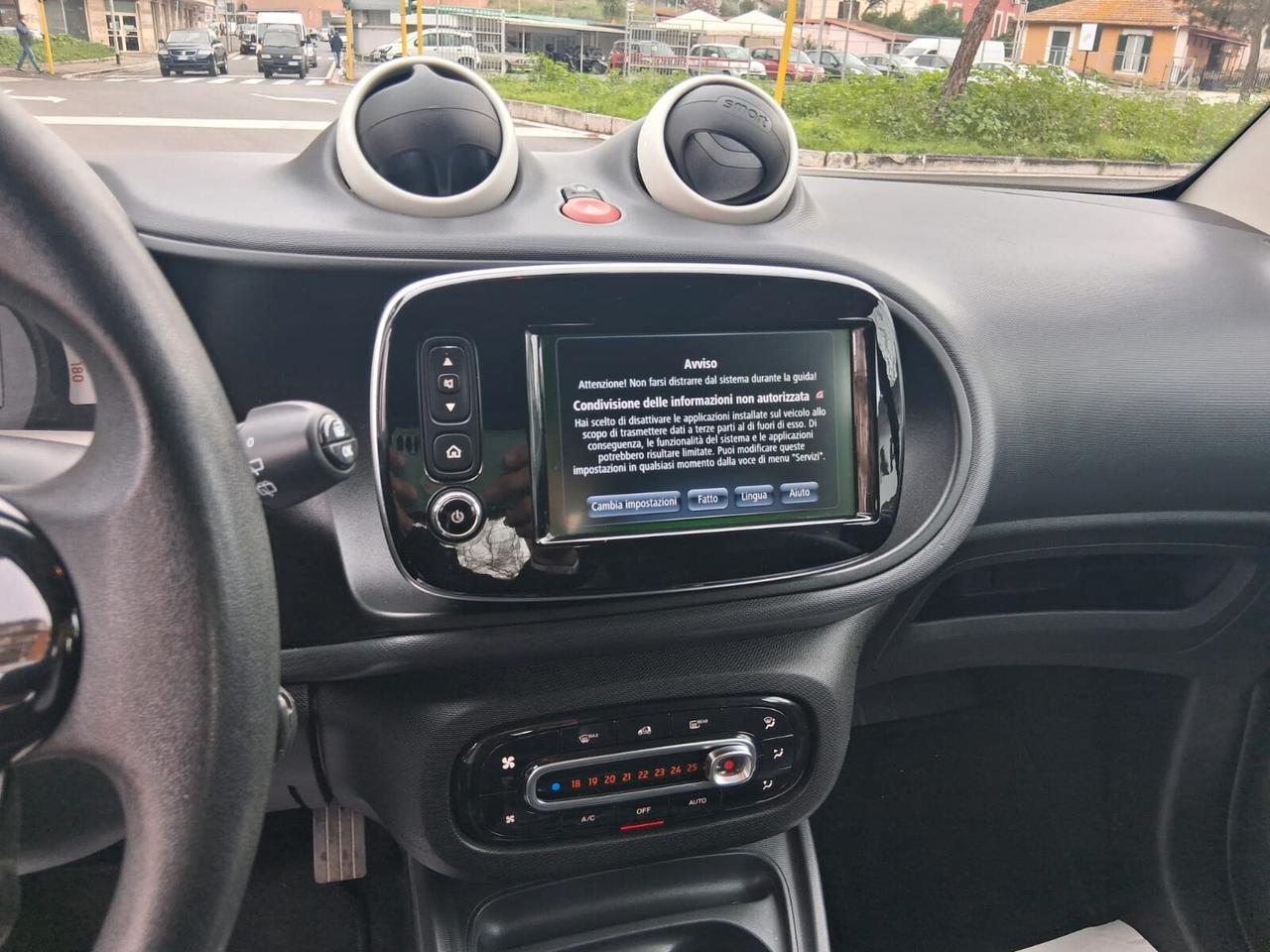 Citroen C1 1.0 VTI 72 S&S SHINE