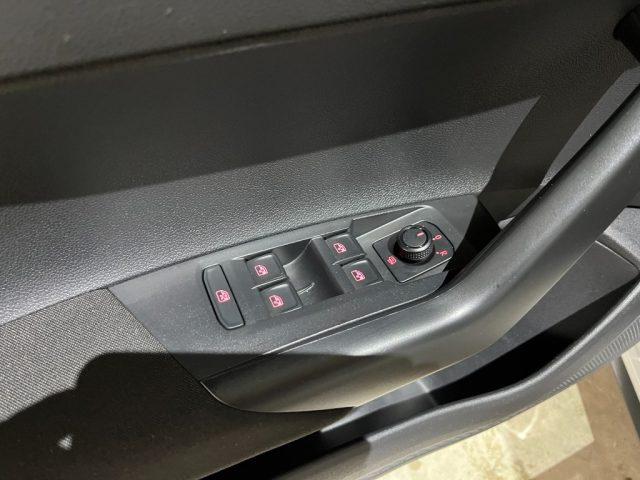 VOLKSWAGEN Polo 1.0 EVO 80CV 5p. R-Line Sport BMT Clima Aut./Car P