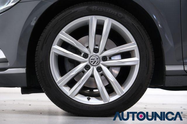 VOLKSWAGEN Passat Variant 2.0 TDI 190 CV DSG HIGHLINE BMT FARI LED