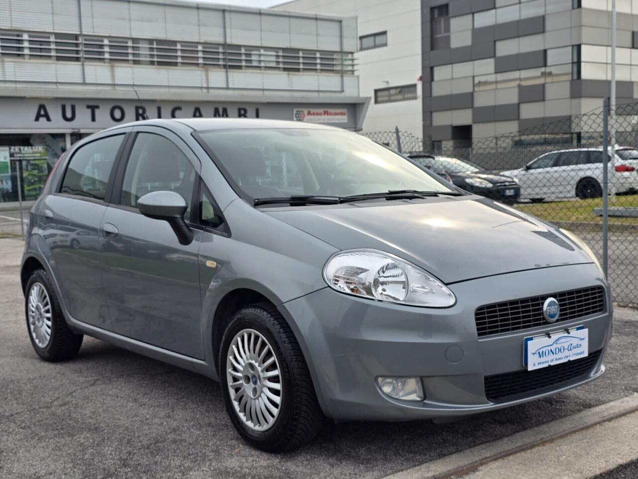 Fiat Grande Punto 1.2 5 p. 65cv Active OK NEOPATENTATI