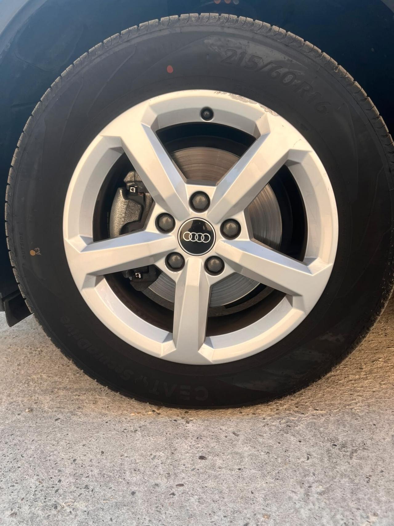 Audi Q2 30 TDI S tronic Business