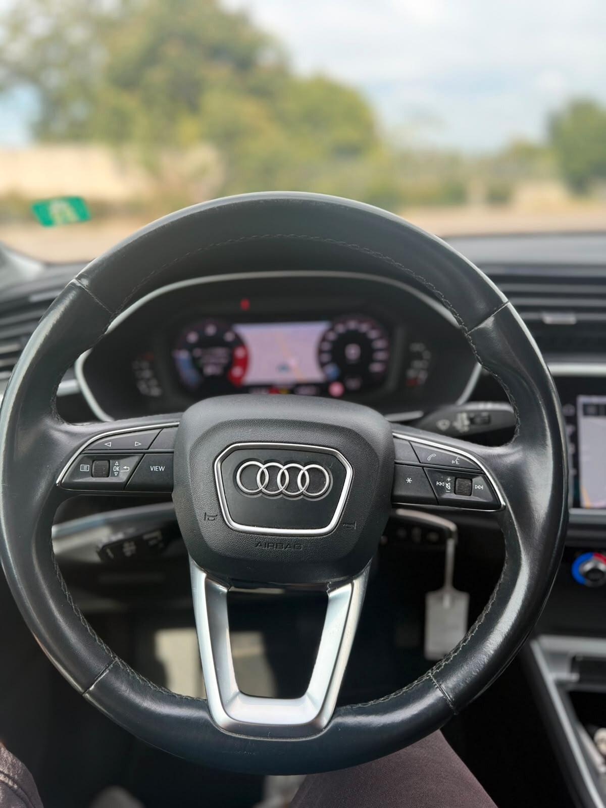 Audi Q3 40 TDI quattro S tronic matrix iva deducibile