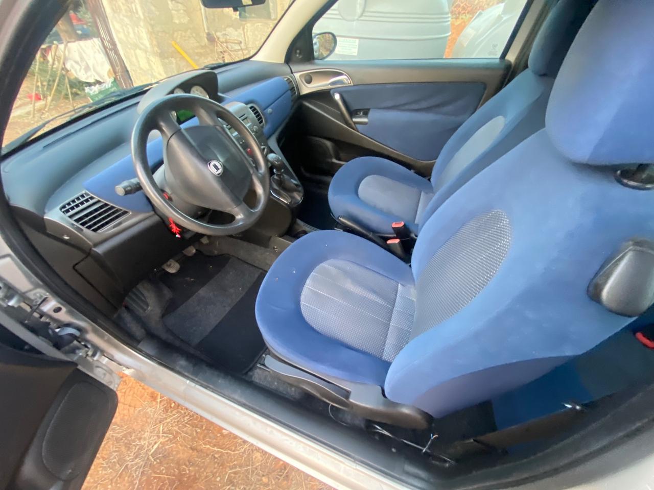Lancia Y 1.2i cat Elefantino Blu