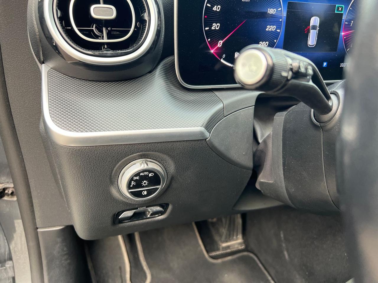 Mercedes-Benz C 200 C-Class C #9677