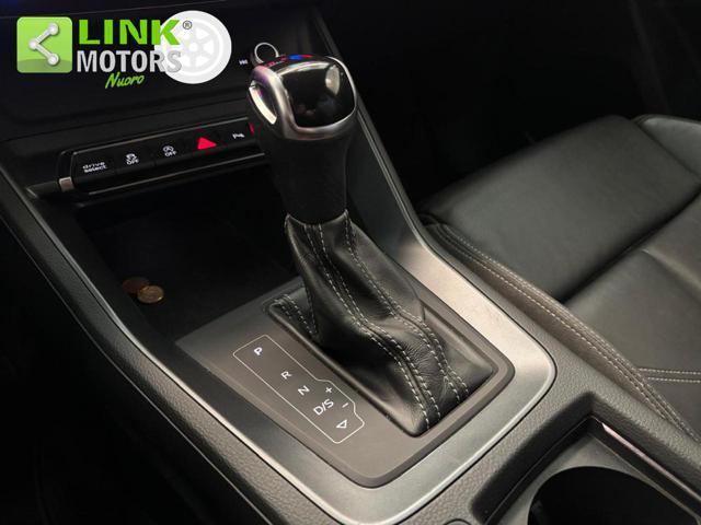 AUDI Q3 35 TDI quattro S tronic S line Identity black