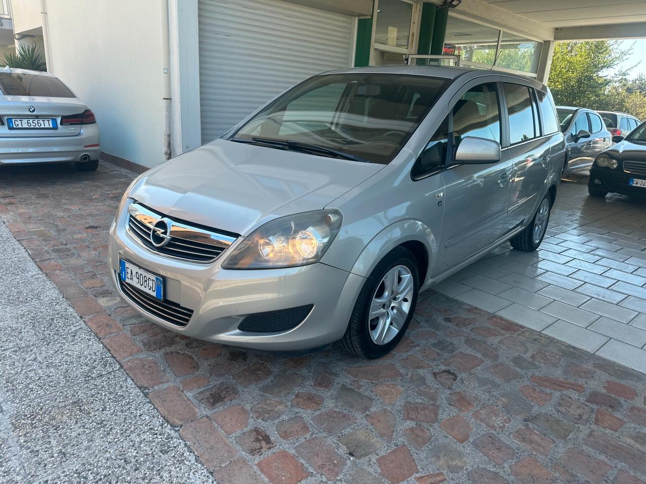 Opel Zafira 1.8 GPL 7 POSTI