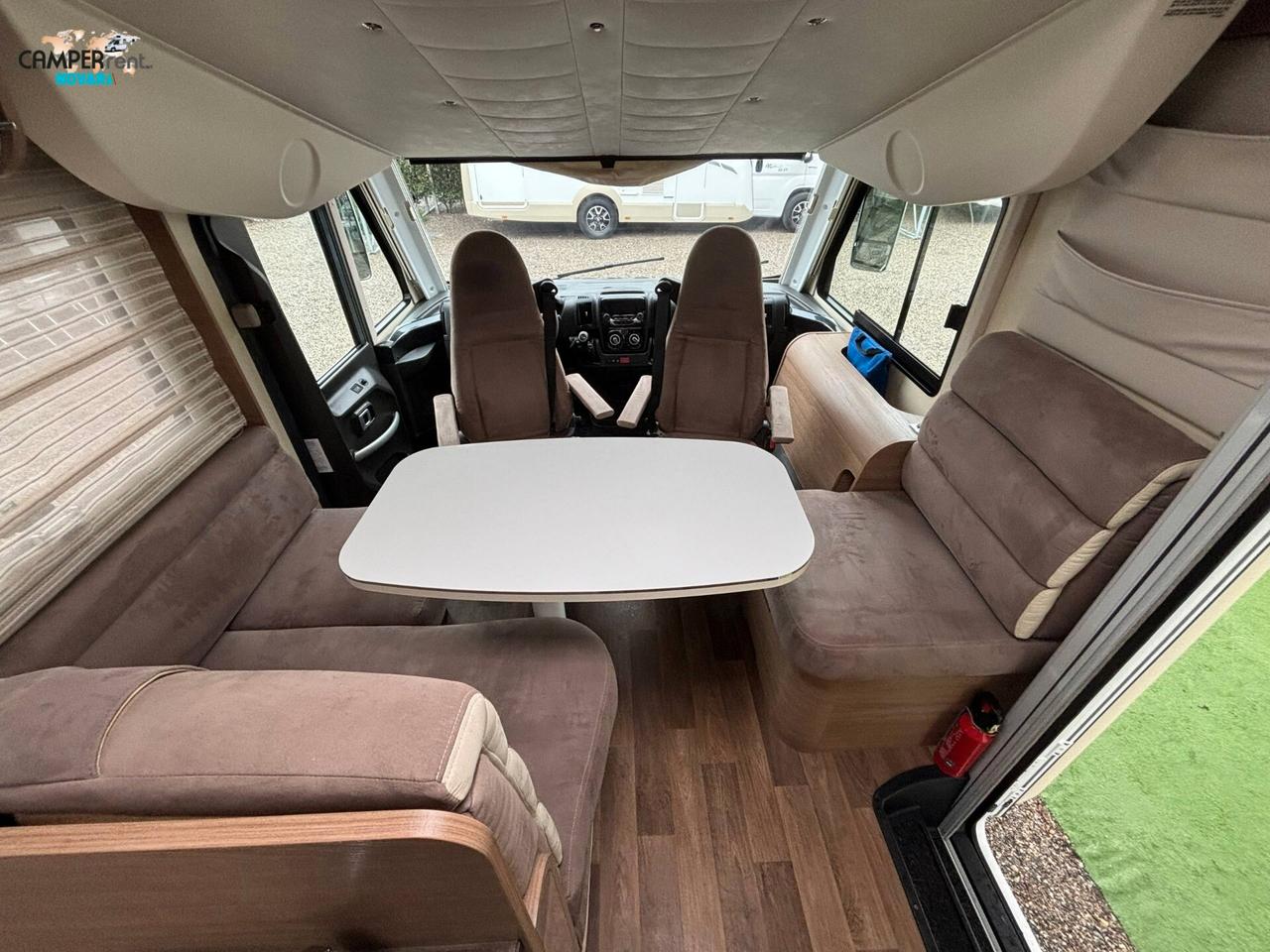 ELNAGH T-LOFT 530 SPECIAL EDITION - motorhome con letti gemelli in coda ed ampio garage