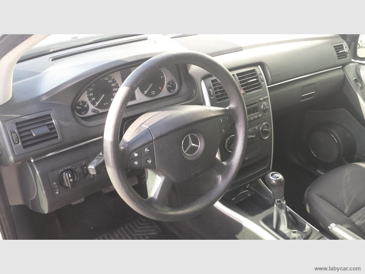 MERCEDES-BENZ B 180 CDI Sport