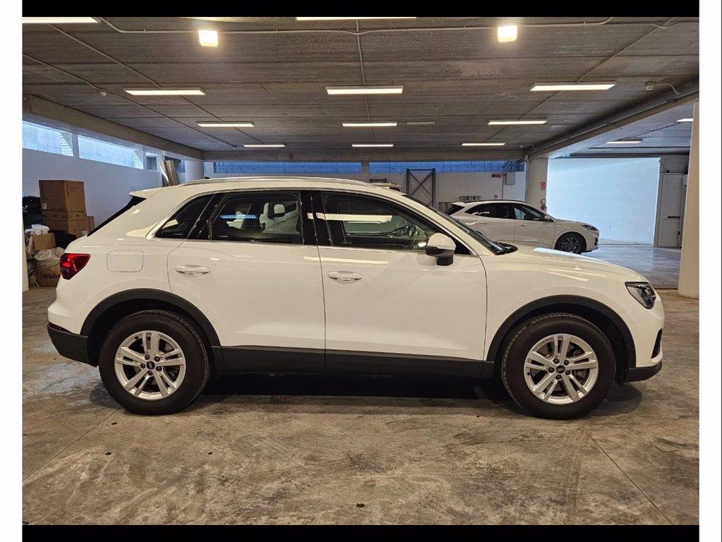 AUDI Q3 45 1.4 tfsi e business s-tronic del 2022