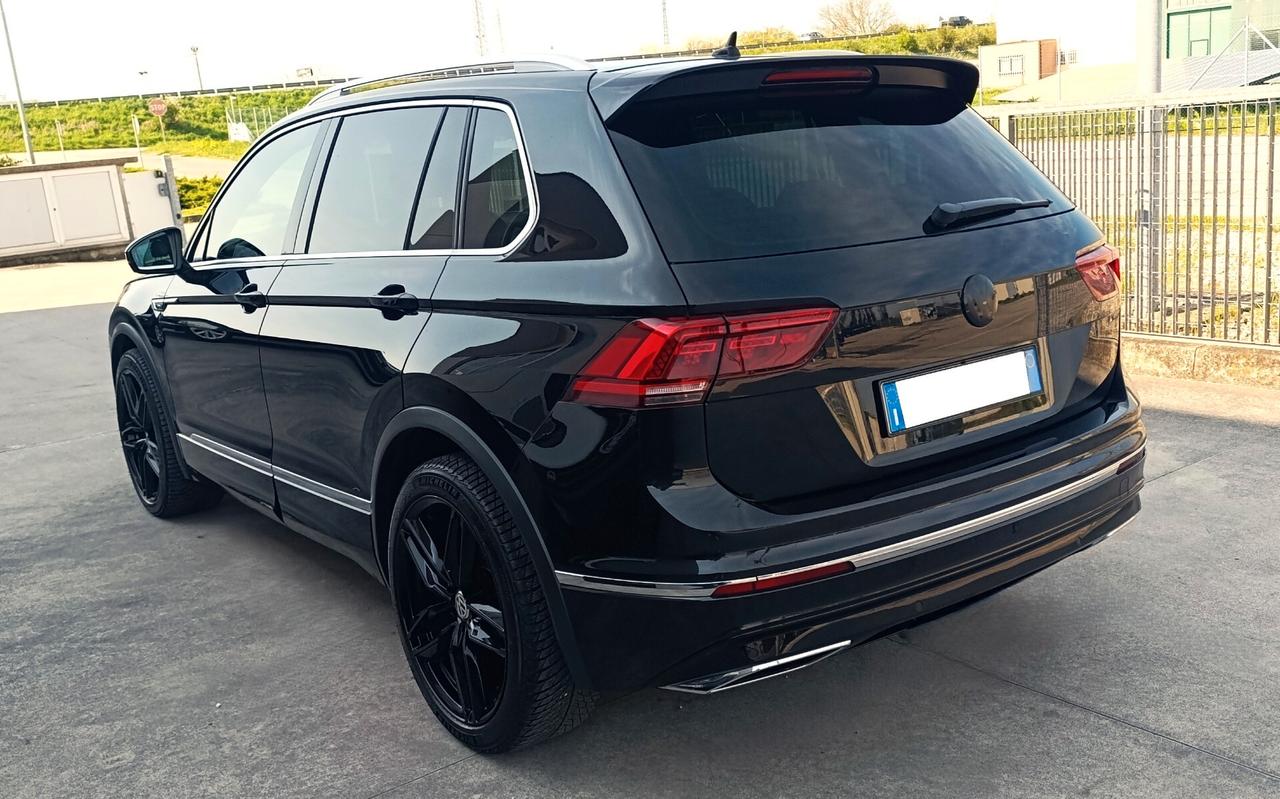 Volkswagen Tiguan 2.0 TDI 190 CV SCR DSG 4MOTION Executive R-line