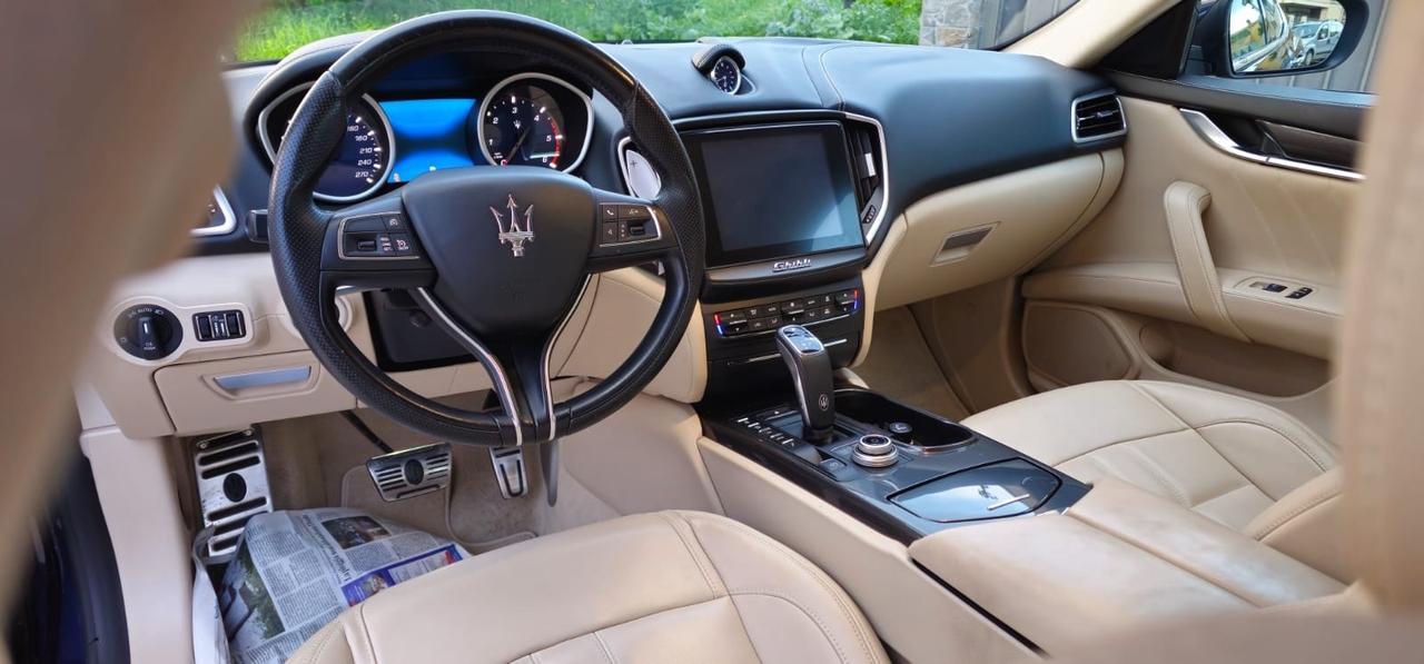 Maserati Ghibli V6 Diesel 275 CV Gransport