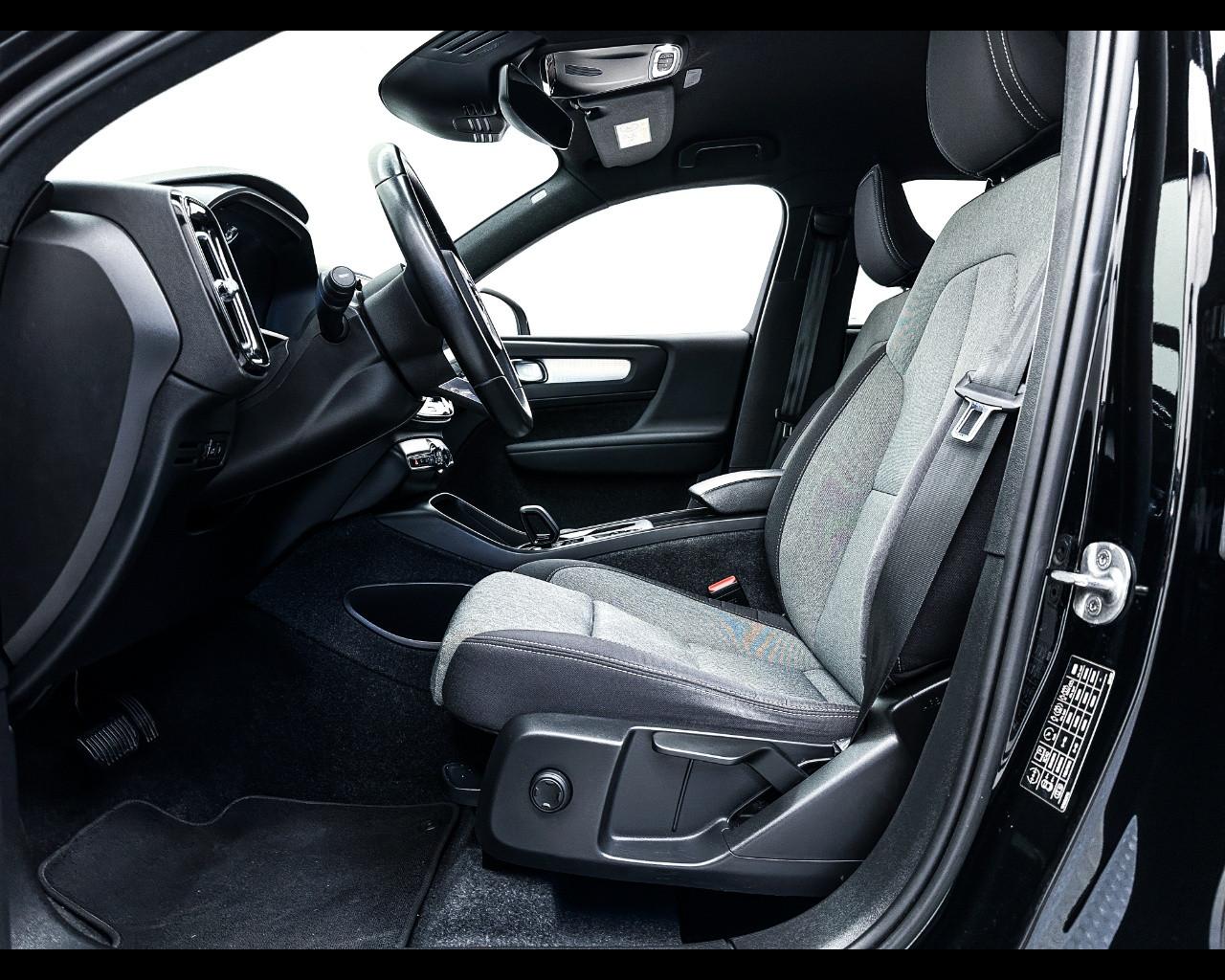 VOLVO XC40 T5 Recharge Plug-in Hybrid automatico