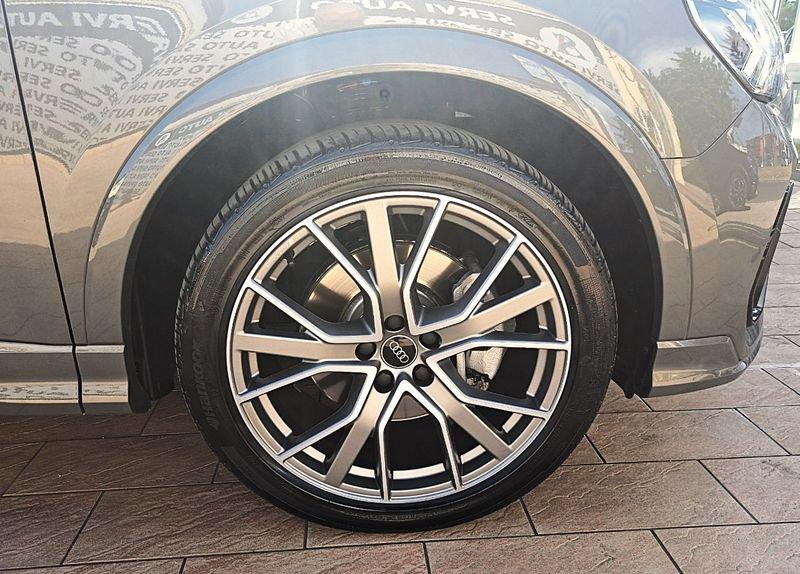 Audi Q3 Q3 40 2.0 tdi Identity Black quattro 193cv s-tronic