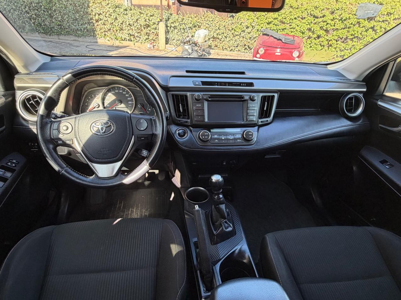Toyota RAV 4 RAV4 2.0 D-4D 4WD Lounge White Ed.