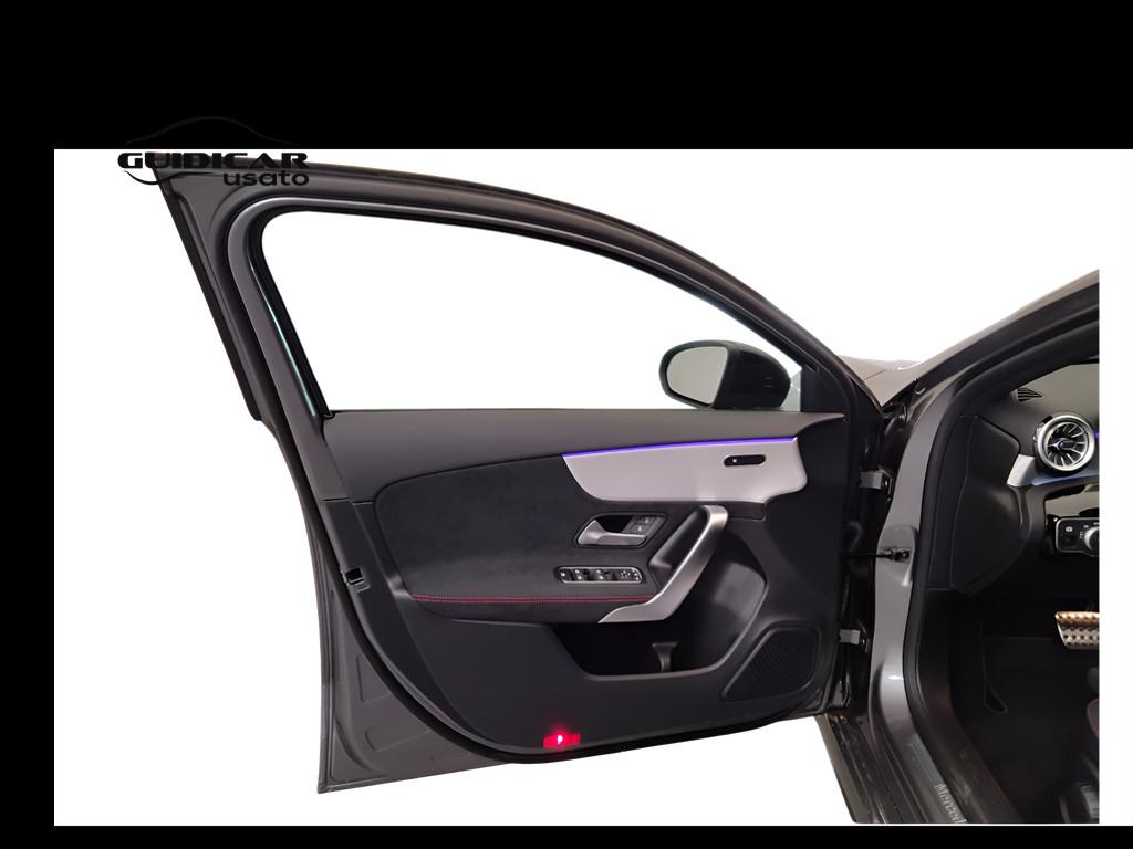 Mercedes-Benz Classe A - W177 2023 - A 180 d AMG Line Advanced Plus auto