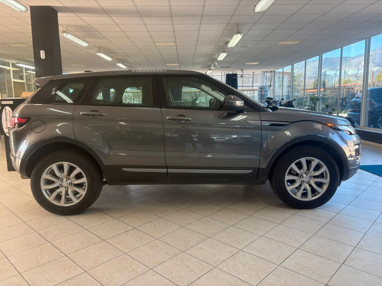 Land Rover Range Evoque 2.0 eD4 5p. SE Dynamic