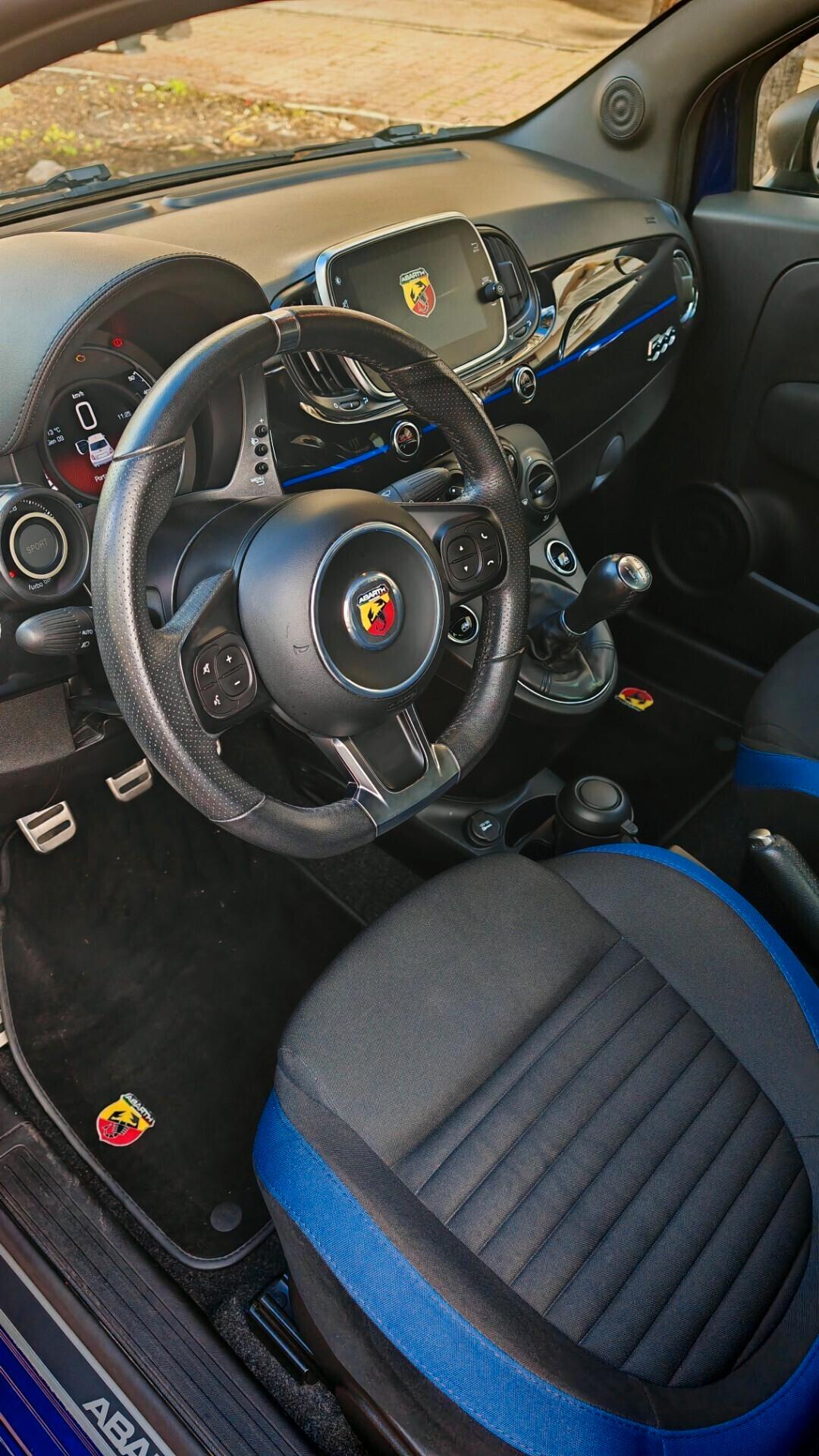 Abarth 595 1.4 Turbo T-Jet 165 CV Monster Energy Yamaha