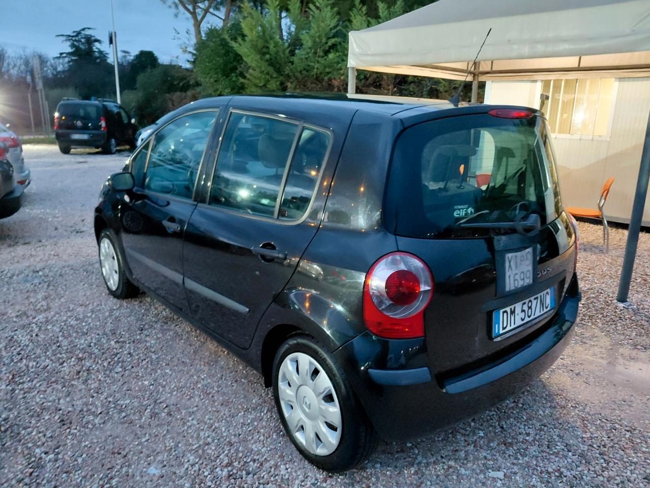 RENAULT MODUS ANNO 2008 BZ 1.2 ADATTA NEOPATENTATI KM 190 MILA