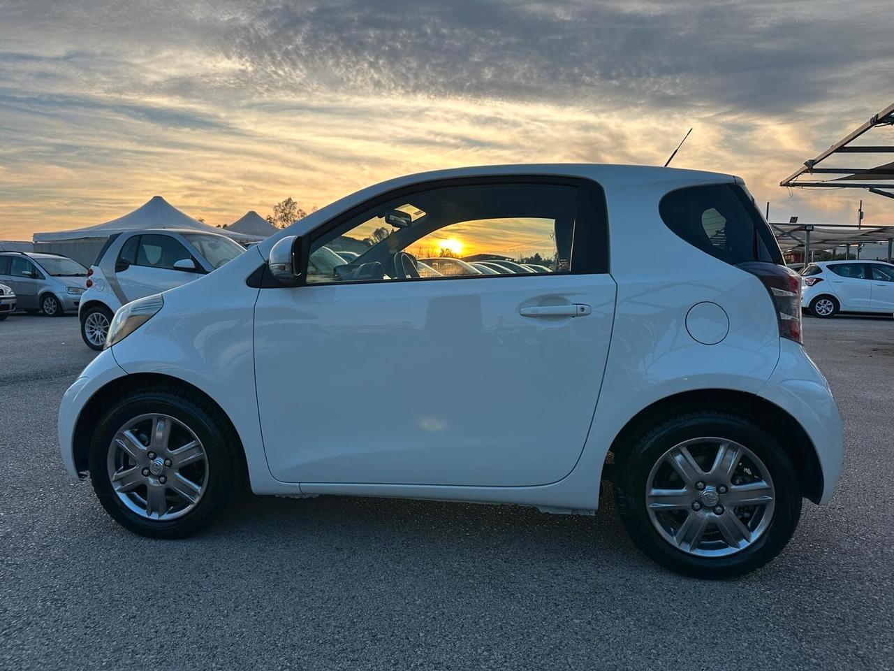 Toyota iQ 1.0 Benzina Automatica