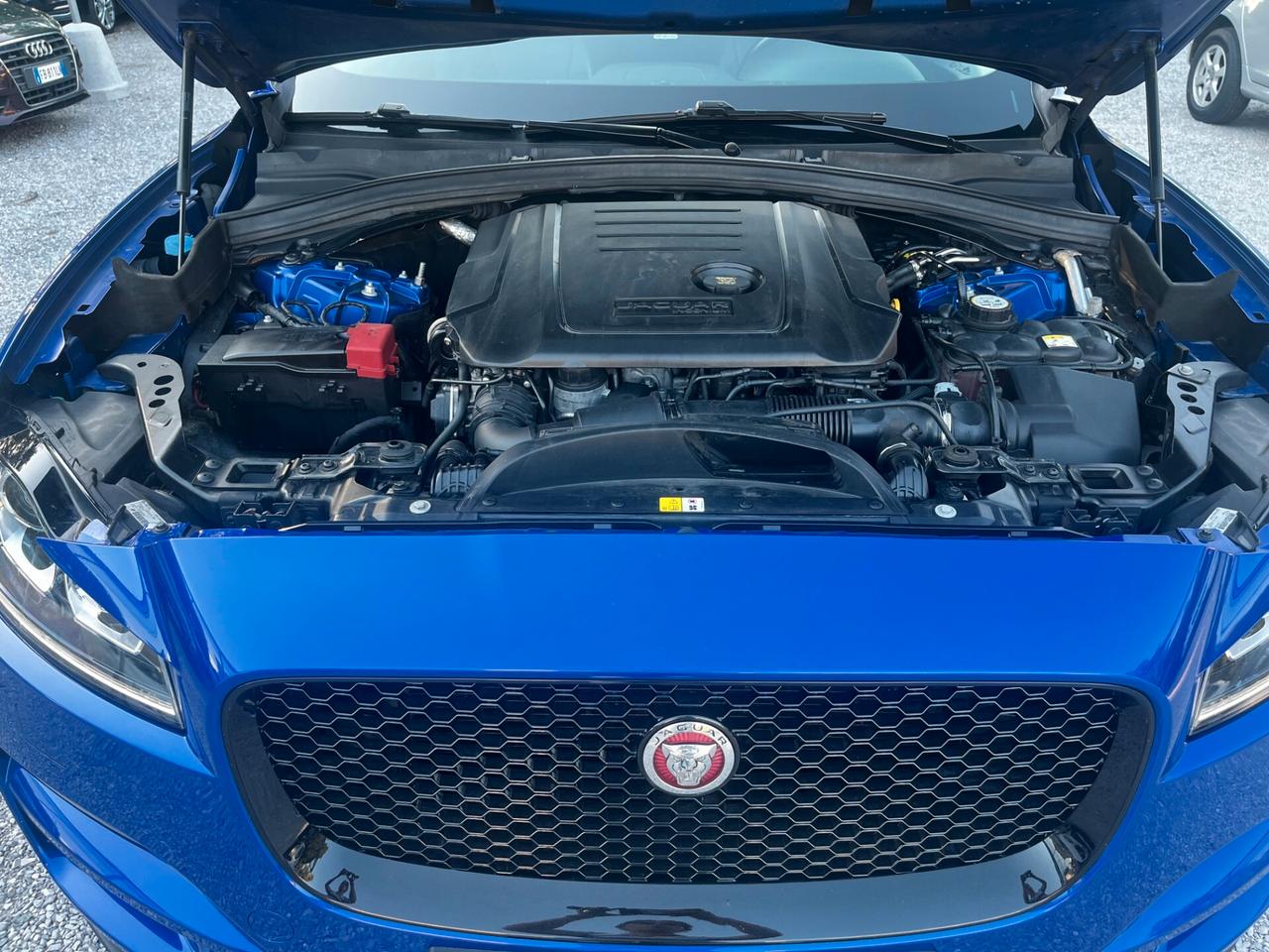 Jaguar F-Pace 2.0 D 240 CV AWD aut.