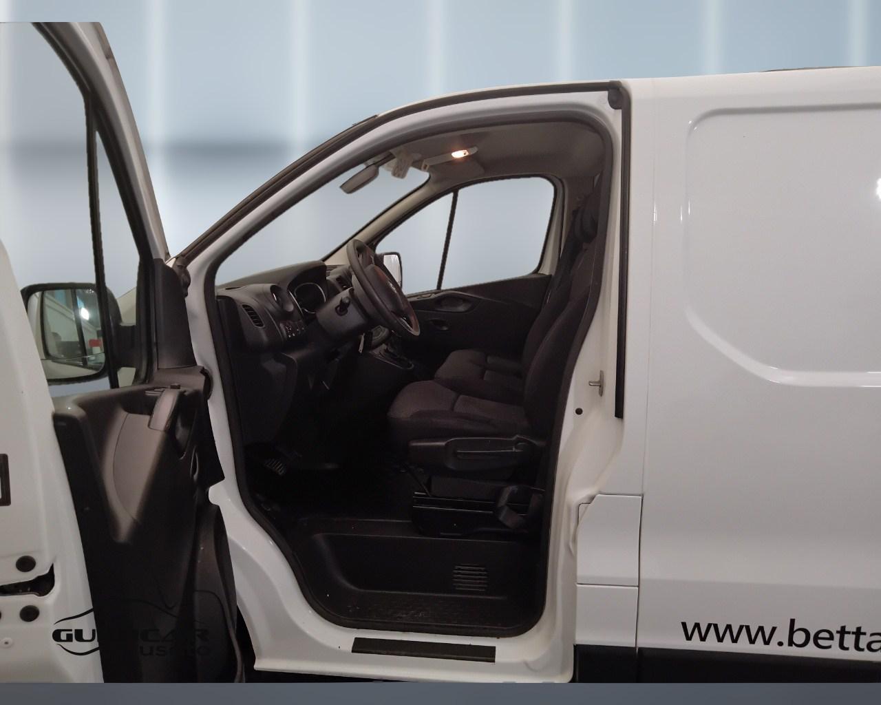 RENAULT Trafic IV 27 2019 - trafic T27 2.0 dci 120cv L1H1 Ice