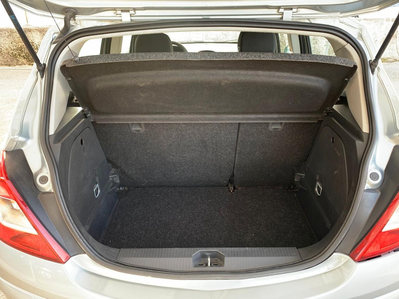 Opel Corsa 1.2 Gpl 85cv 5 porte Edition