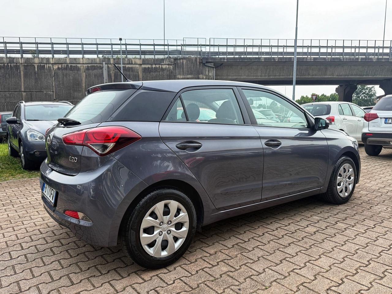 Hyundai i20 1.2 5 porte OK NEOPATENTATI