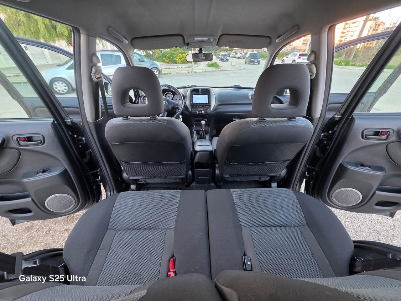 Toyota RAV4.com 2.0 Tdi D-4D cat 5 porte Sol PERFETTA