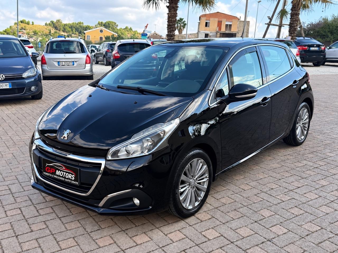 Peugeot 208 BlueHDi 75 5 porte Allure