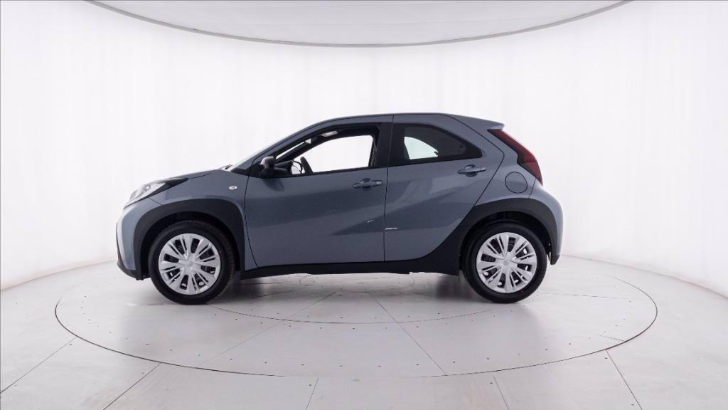 TOYOTA Aygo X 1.0 Active 72cv s-cvt del 2025