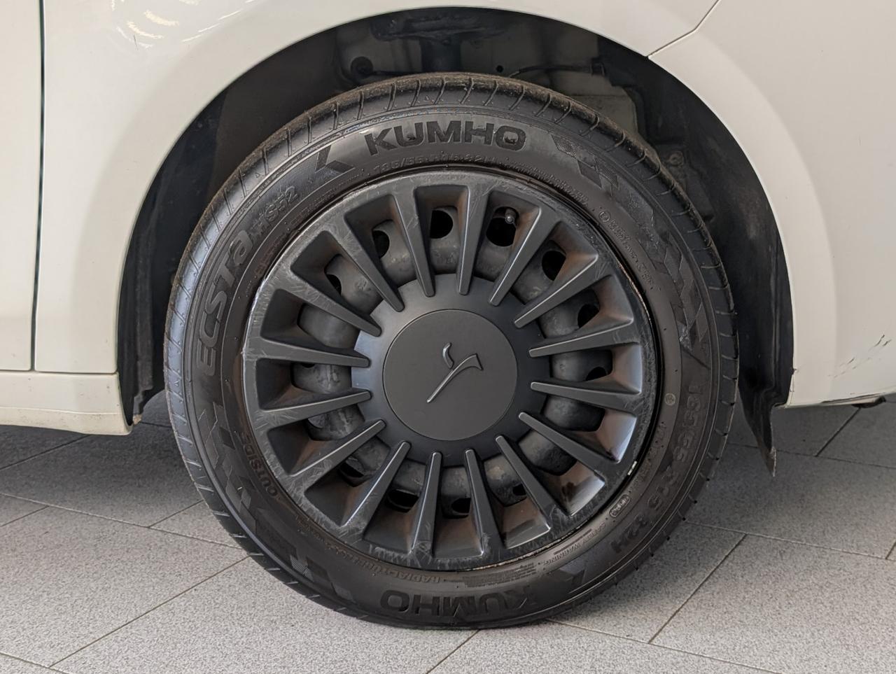 Lancia Ypsilon 1.0 Hybrid 70cv Silver