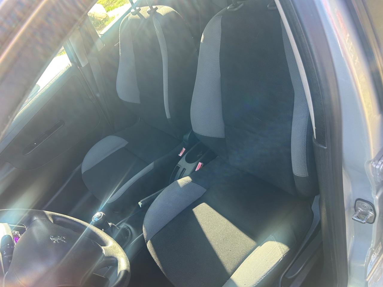 Peugeot 207 1.4 8V 75CV SW ONE Line