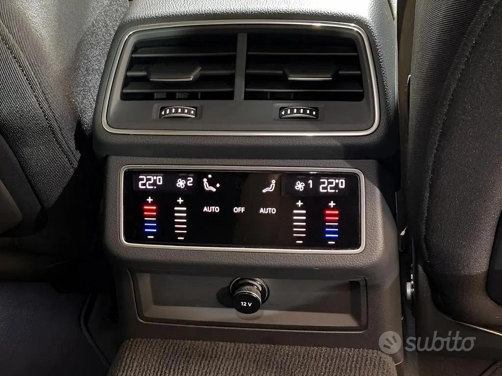 Audi A6 40 2.0 tdi mhev 12V S line edition quattro
