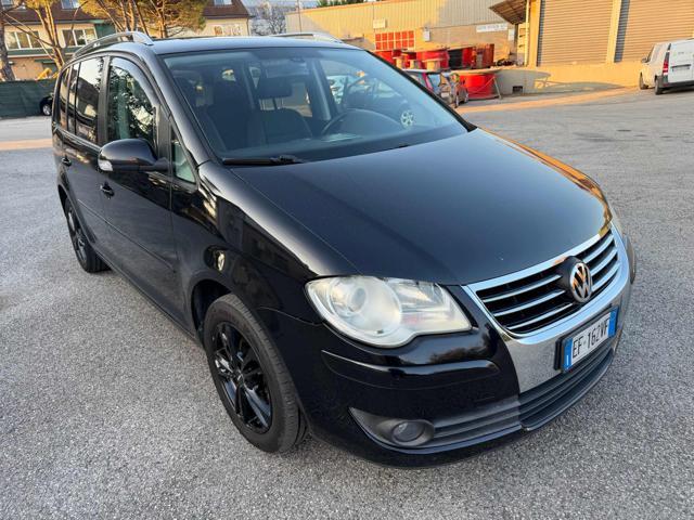 VOLKSWAGEN Touran 2.0TDI Highline senza nessun lavoro da fare