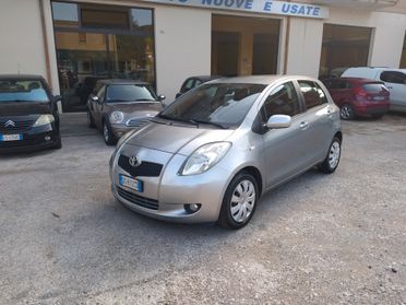 Toyota Yaris 1.3 5 porte Neopatentati