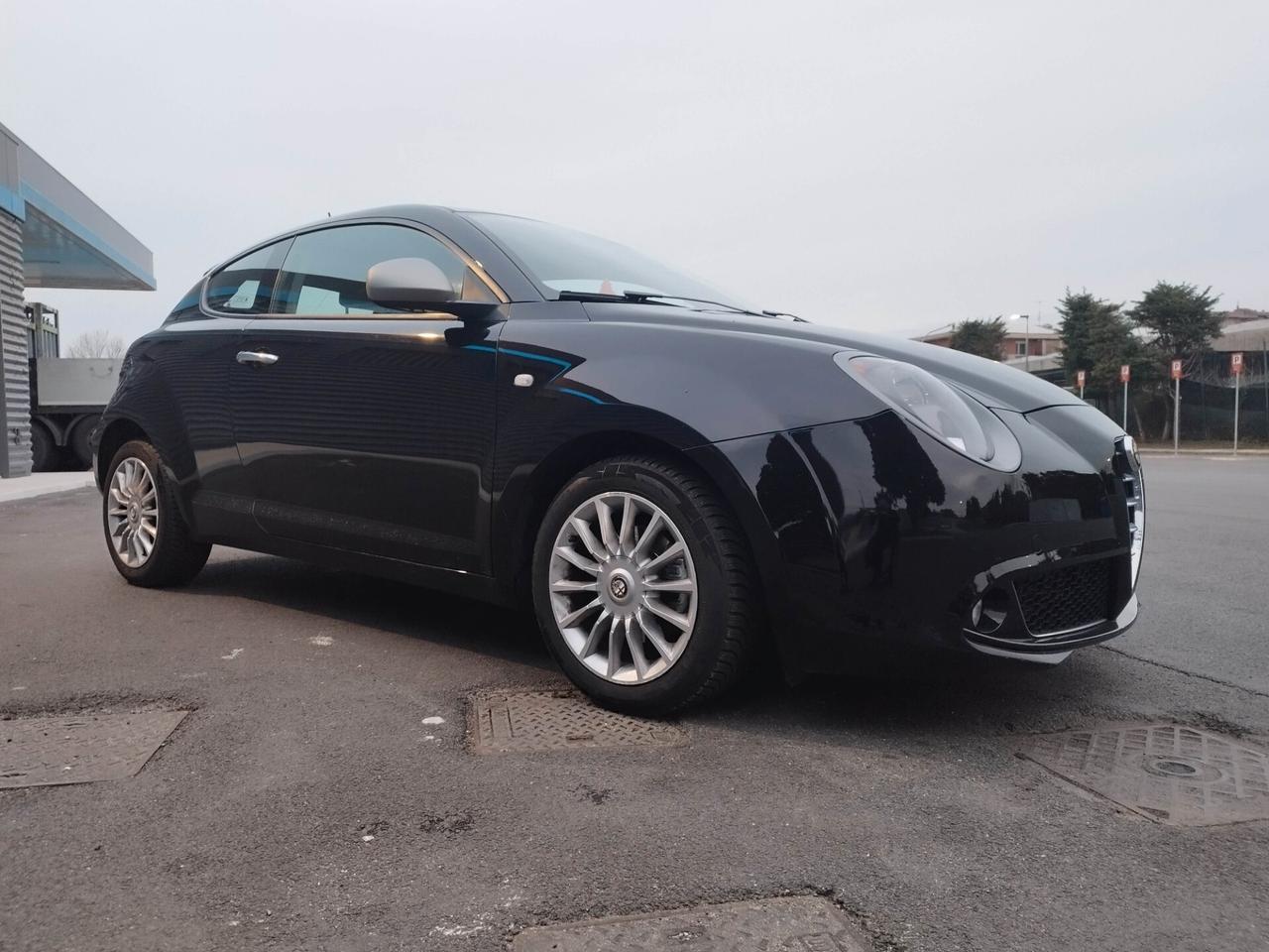 Alfa Romeo MiTo 1.3 JTDm distintive - km 86000