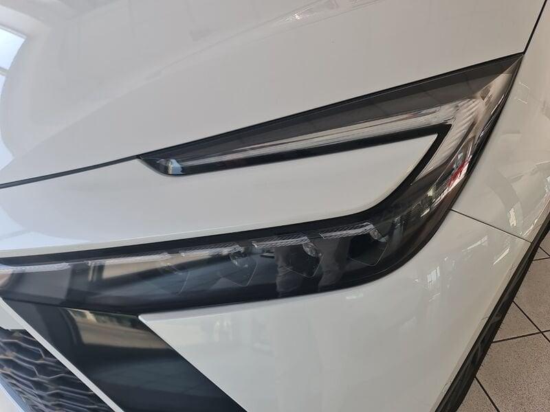 Toyota C-HR Plug-in Hybrid 220 Lounge Hero