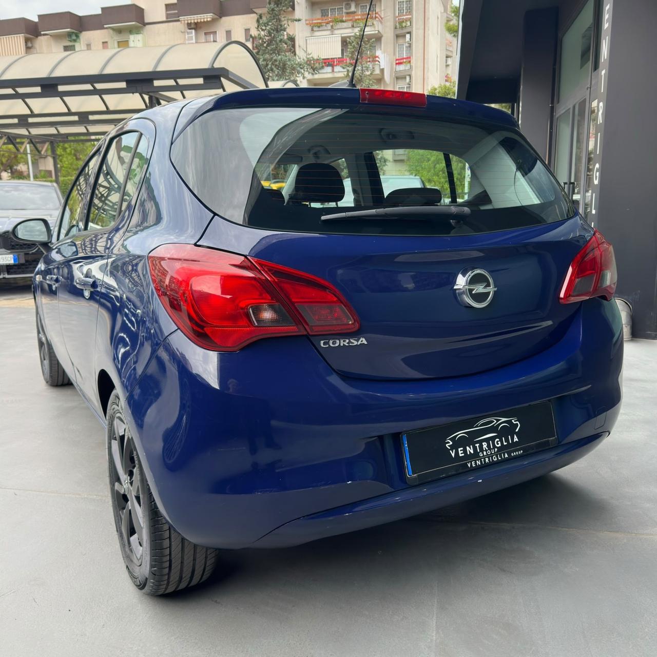 Opel Corsa 1.2 5 porte