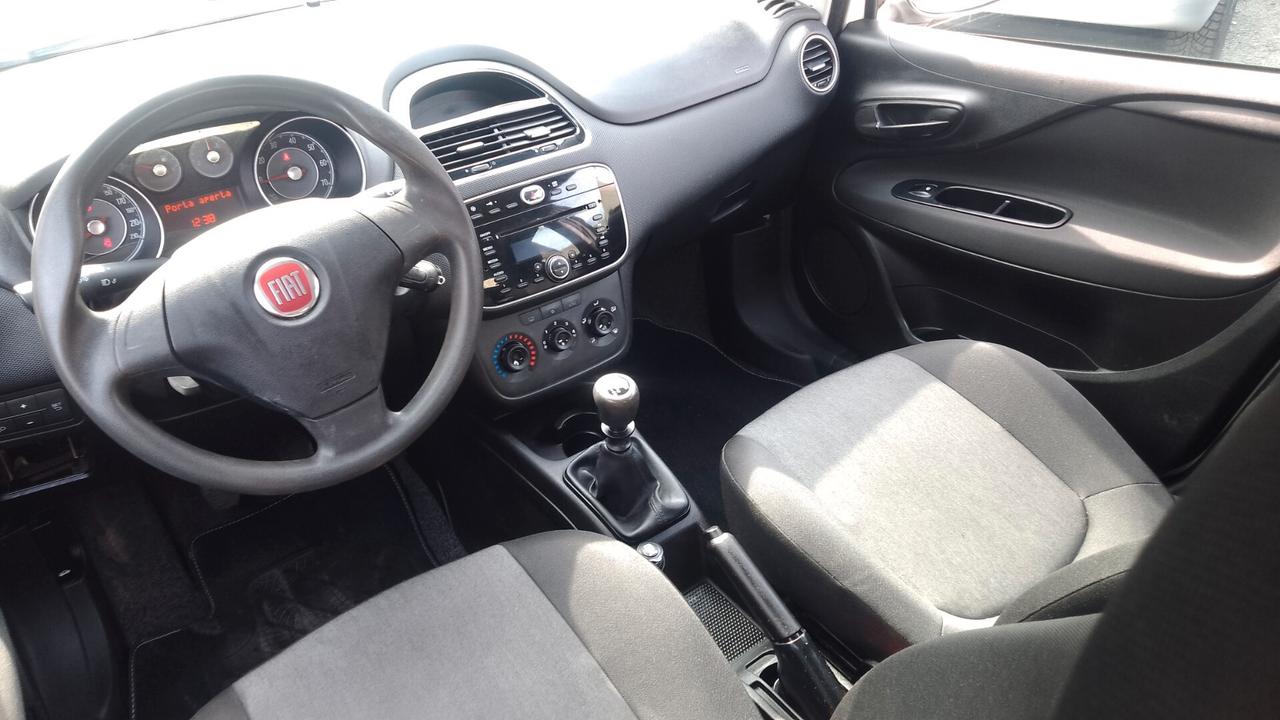 Fiat grande Punto 1.2 8V 5 porte Street 2017 BZ neopatentati