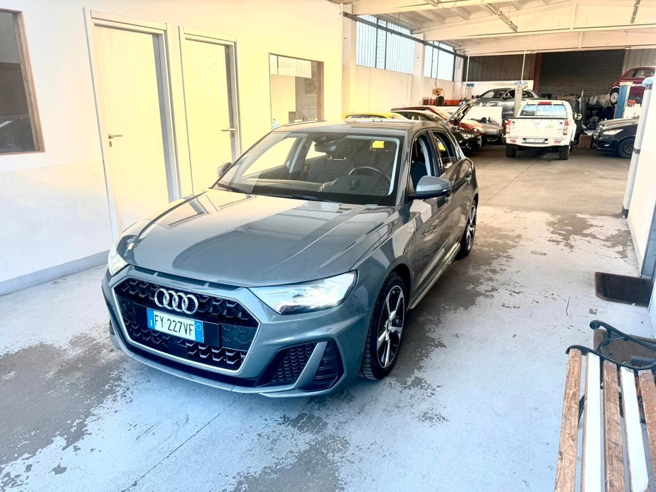 Audi A1 SPB 35 TFSI S tronic line edition