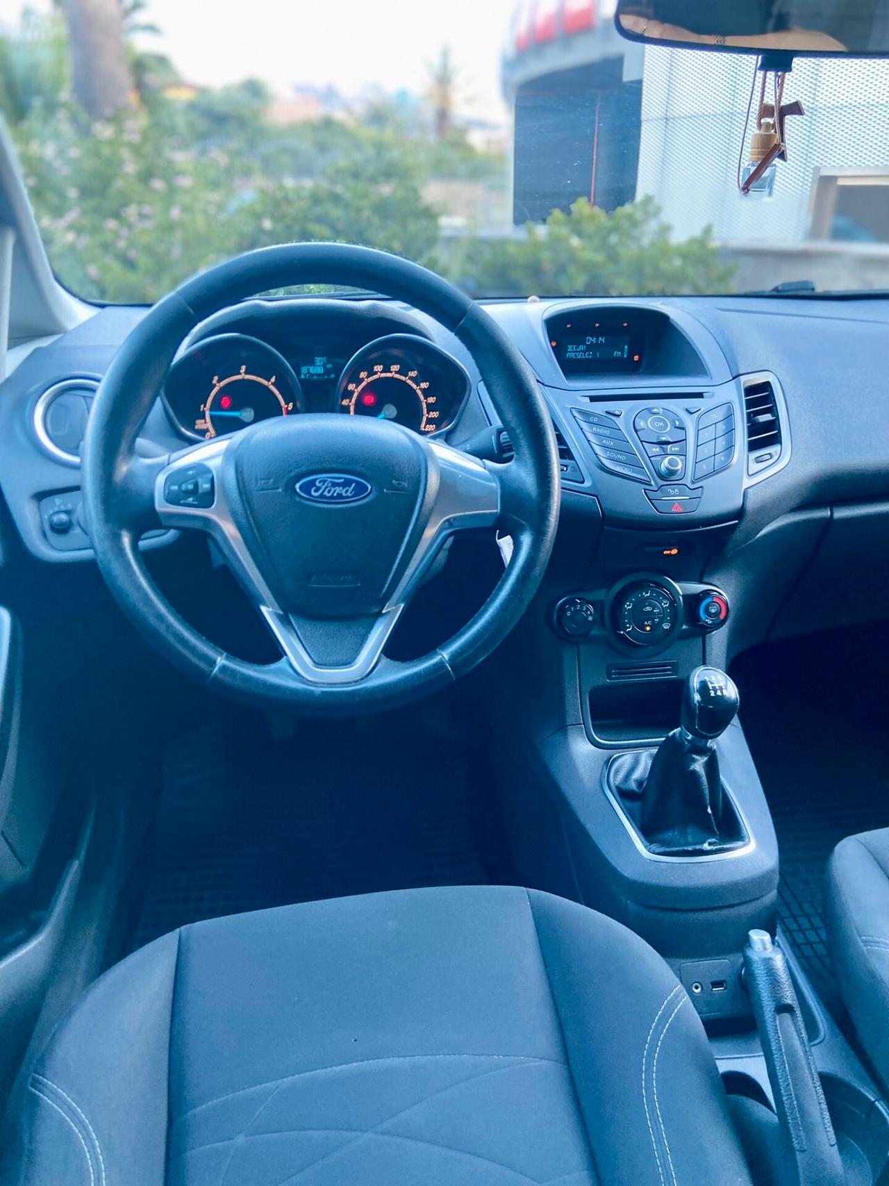 Ford Fiesta 1.5 tdci 75cv (55kw) 5p.
