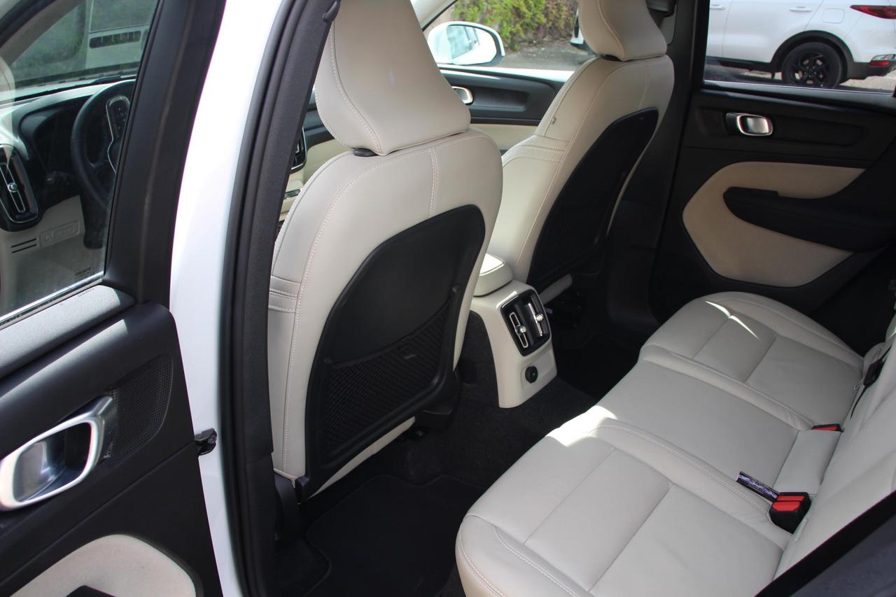 VOLVO XC40 N1 1.5 T4 plug-in hybrid Inscription Expression my21