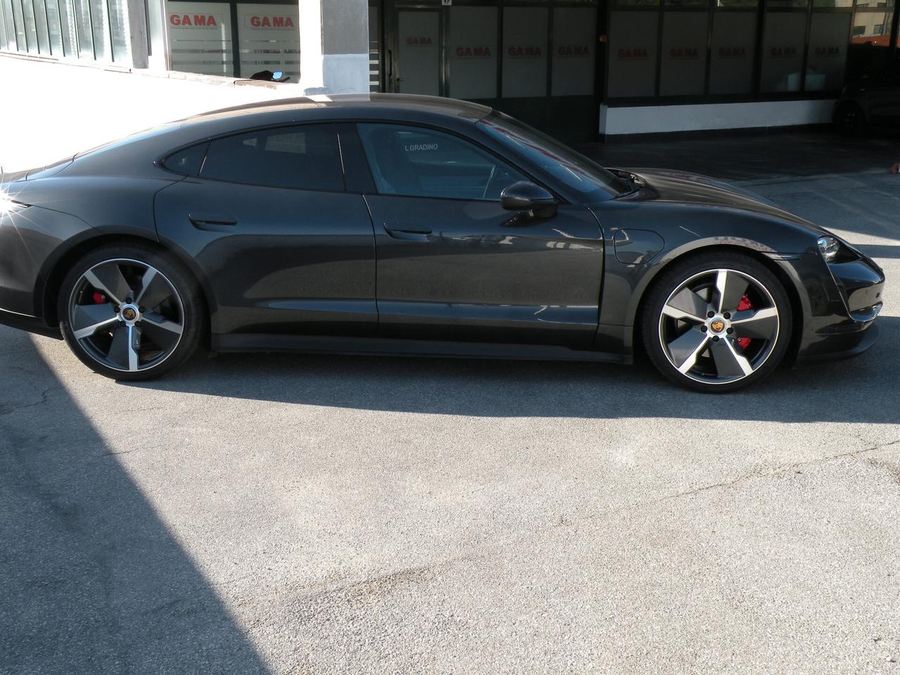 Porsche Taycan 4S