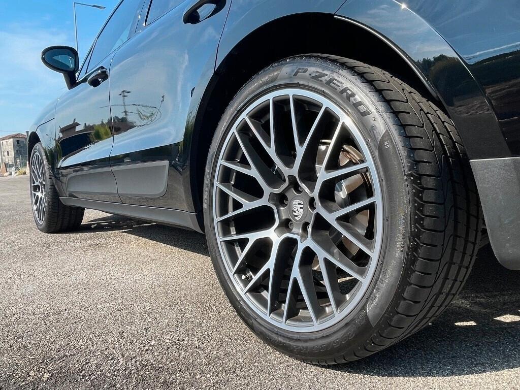 Porsche Macan 2.0 pdk 245cv