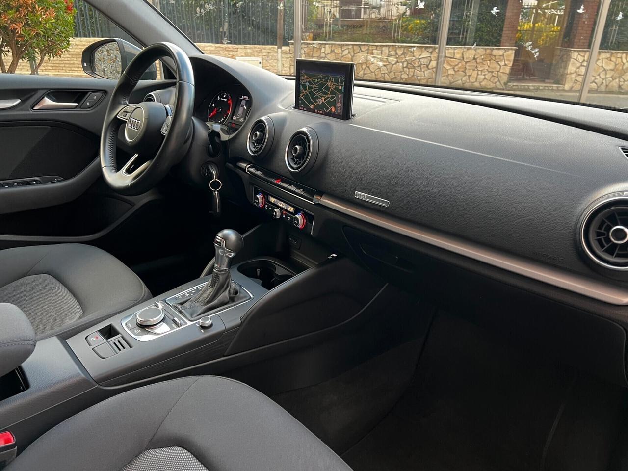 Audi A3 SPB 30 TDI S Tronic- 2019-NAVI