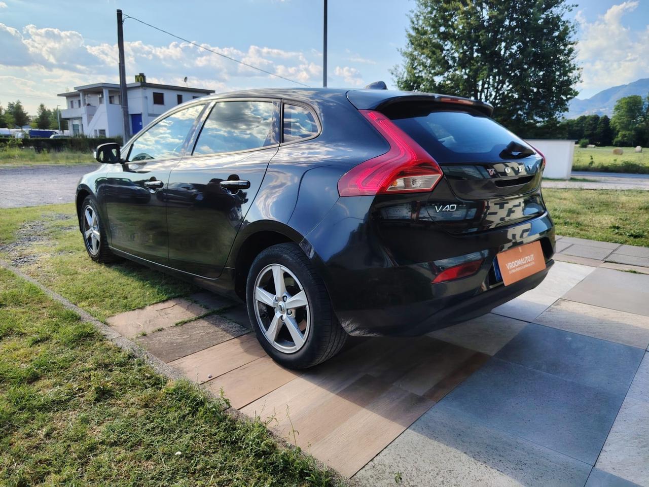 VOLVO V40 (2012-2020) V40 D2 Kinetic