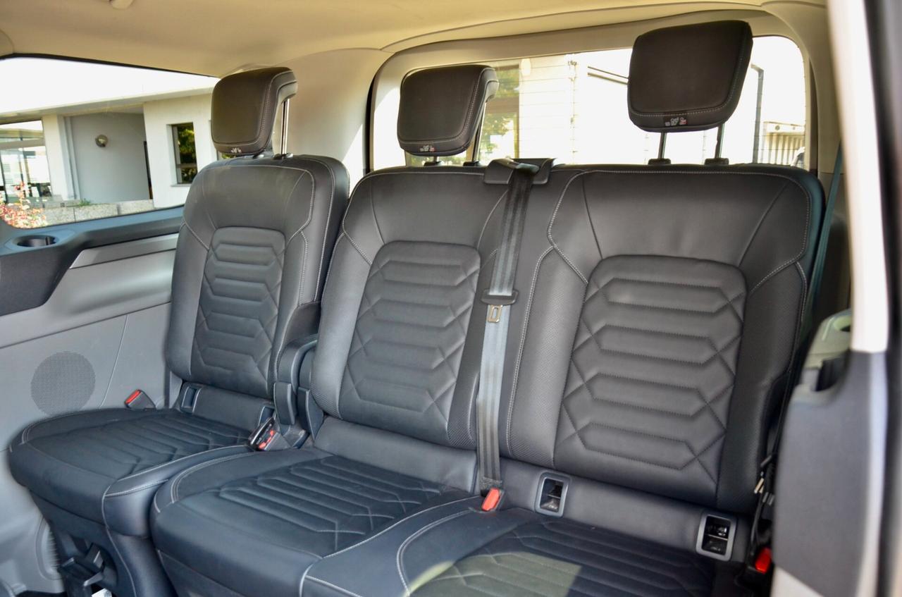 FORD TOURNEO CUSTOM 2.0 170cv AUTO 8 POSTI, IVA ESPOSTA, UNICOPROPRIETARIO, GARANZIA FORD 10/2026, UFF ITALIANA, SERVICE UFF FORD, EURO 6E, FULL LED, RETROCAMERA, PELLE, PERMUTE