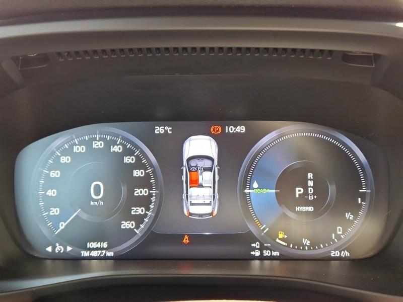VOLVO XC40 T5 PLUG-IN HYBRID AUTO RECHARGE R-DESIGN SUV